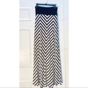Buffalo Chevron Maxi skirt